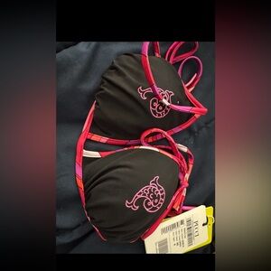Pucci Black and Pink Women's Bikini Set
BRAND NEW WITH TAGS 
100% AUTHENTIC
